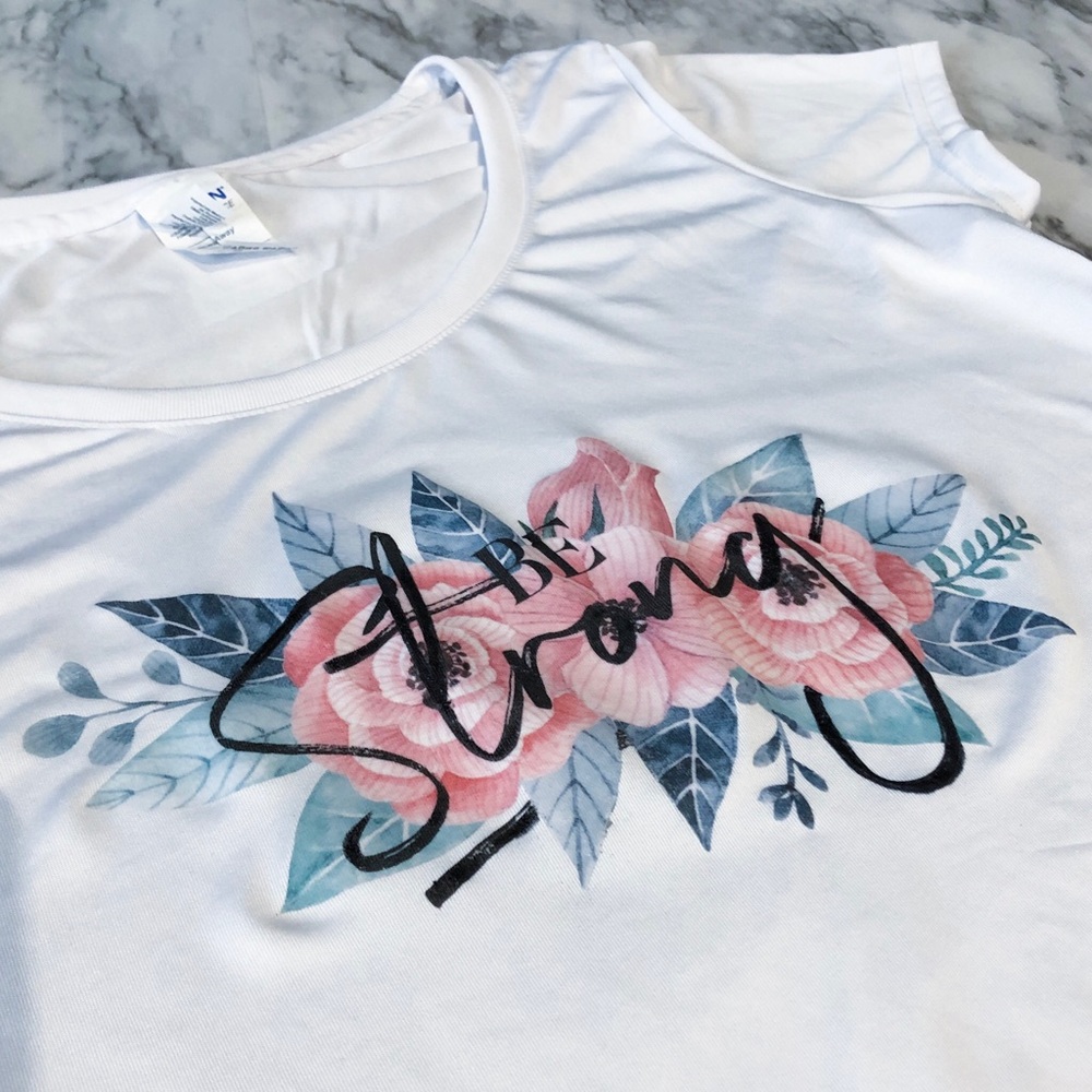 Be Strong T-Shirt - Picture 4 of 10